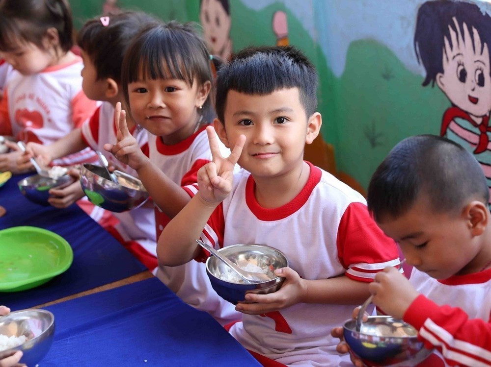 [Photos] Vietnam ensures child protection and care